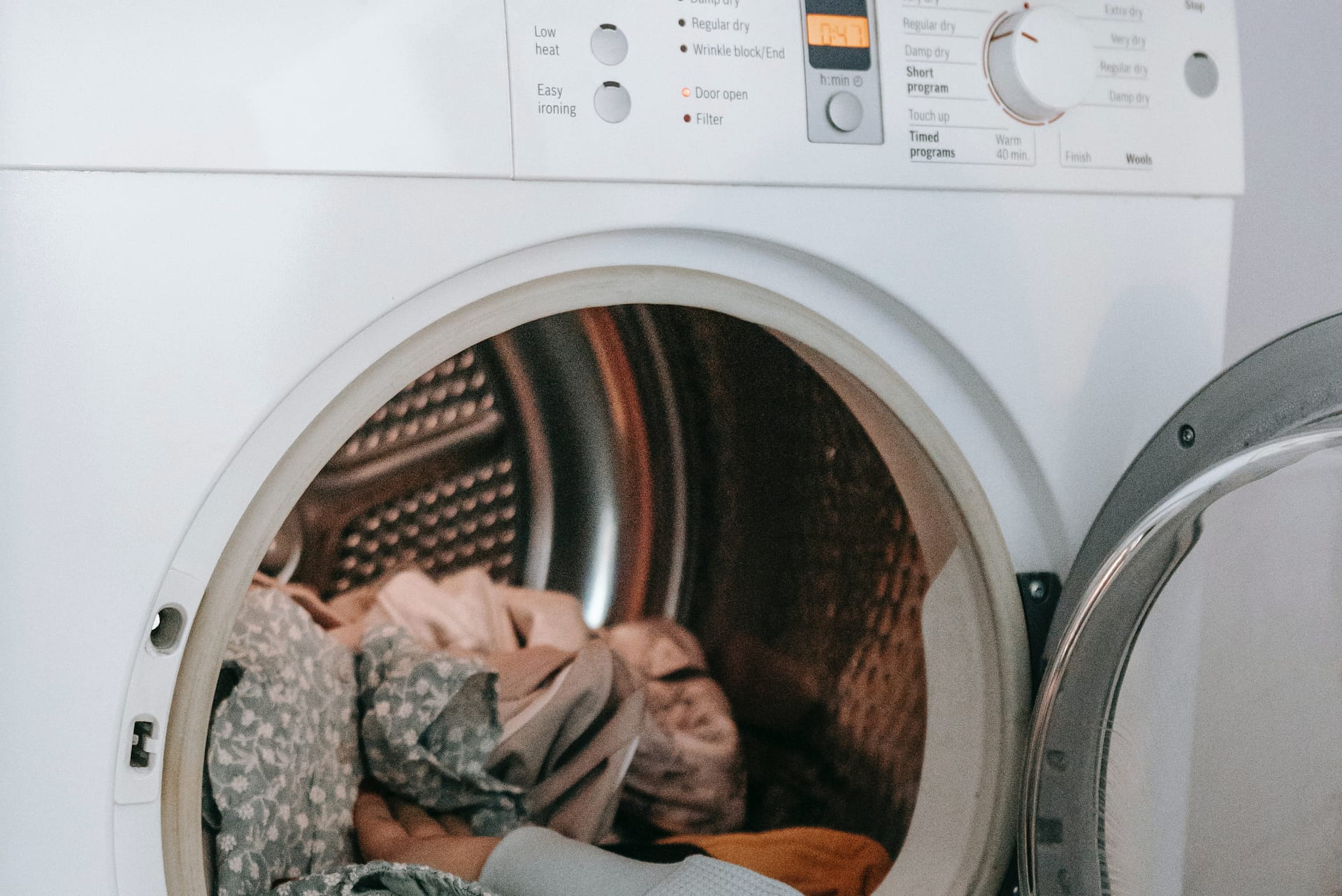 How to Unlock a Washing Machine Door: 4 Easy Solutions